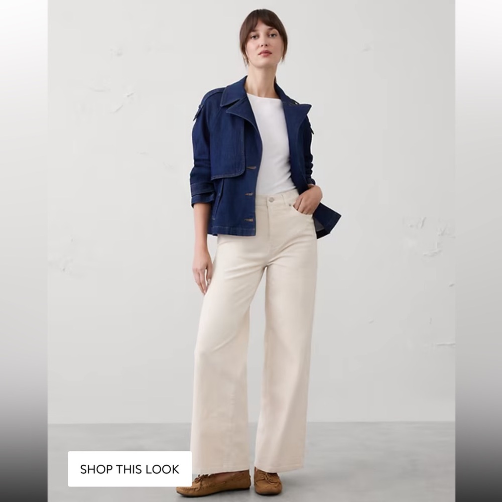 Wide-leg high rise corduroy pant